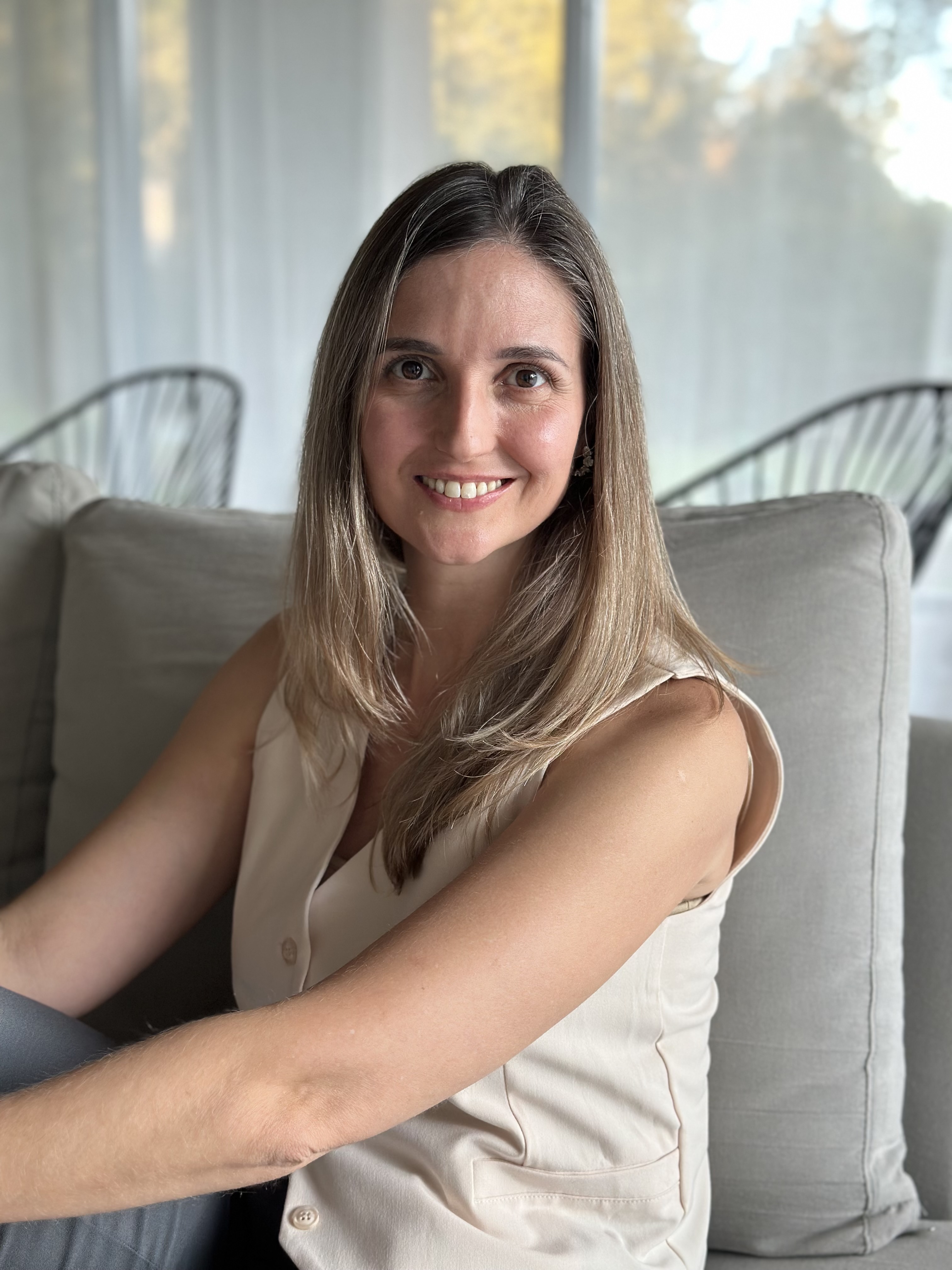 Autora Mariana Maratea